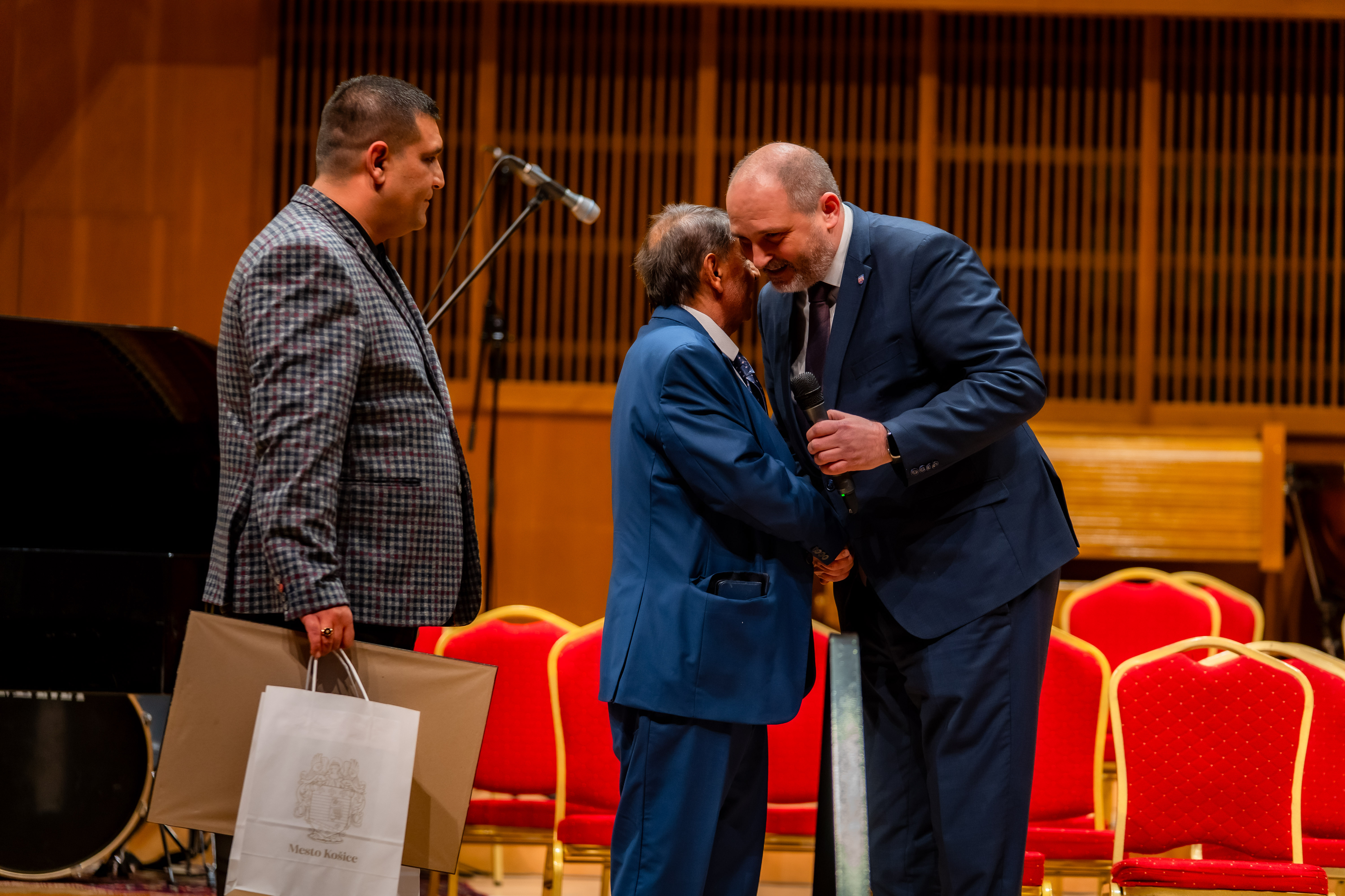 Novorocny koncert Sukromneho hudobneho a dramatickeho konzervatoria-11